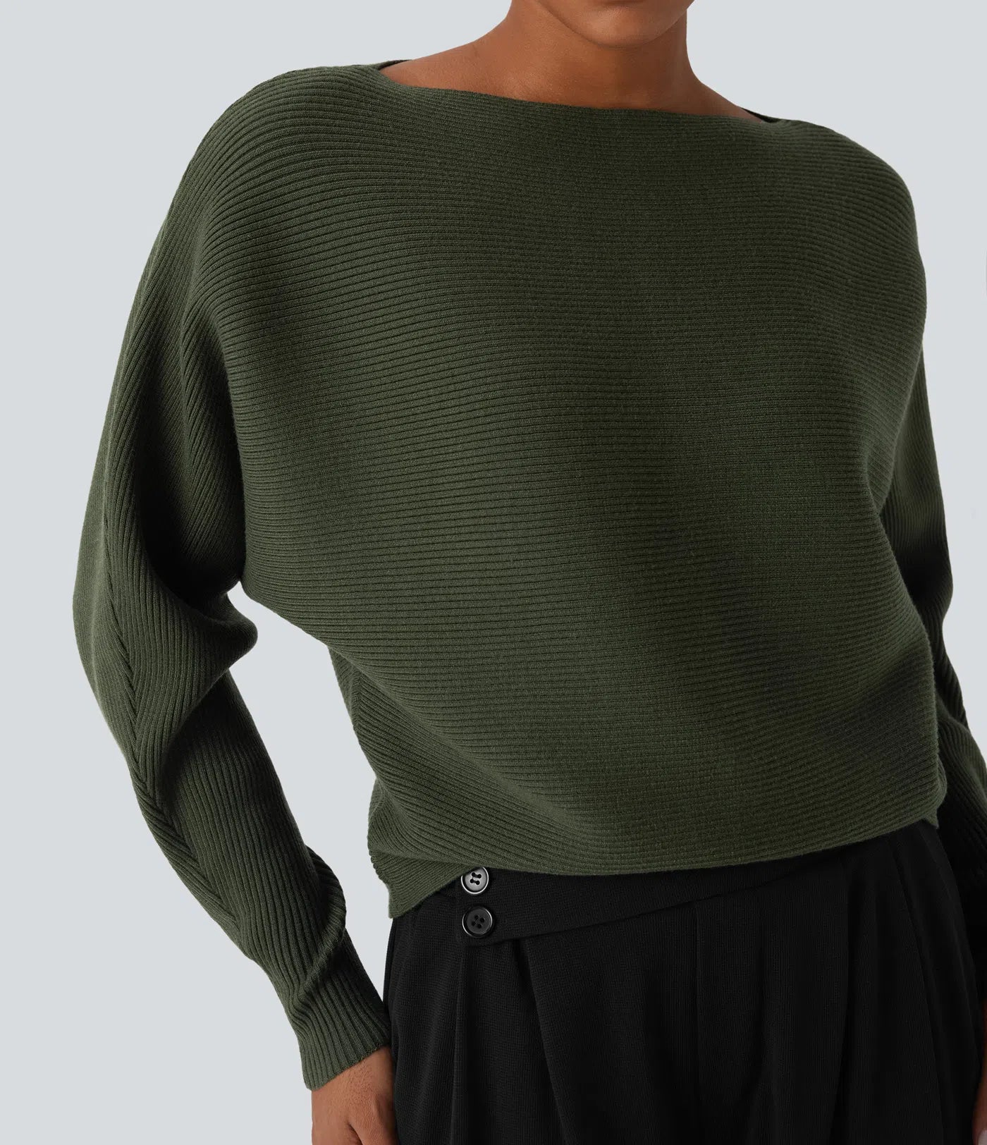 Damski sweter casualowy z dekoltem w łódkę i rękawami nietoperzowymi